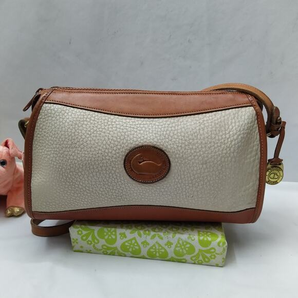 Dooney & Bourke Ivory Pebbled Leather Zipper Crossbody Bag - Vintage Made in USA - Picture 1 of 16